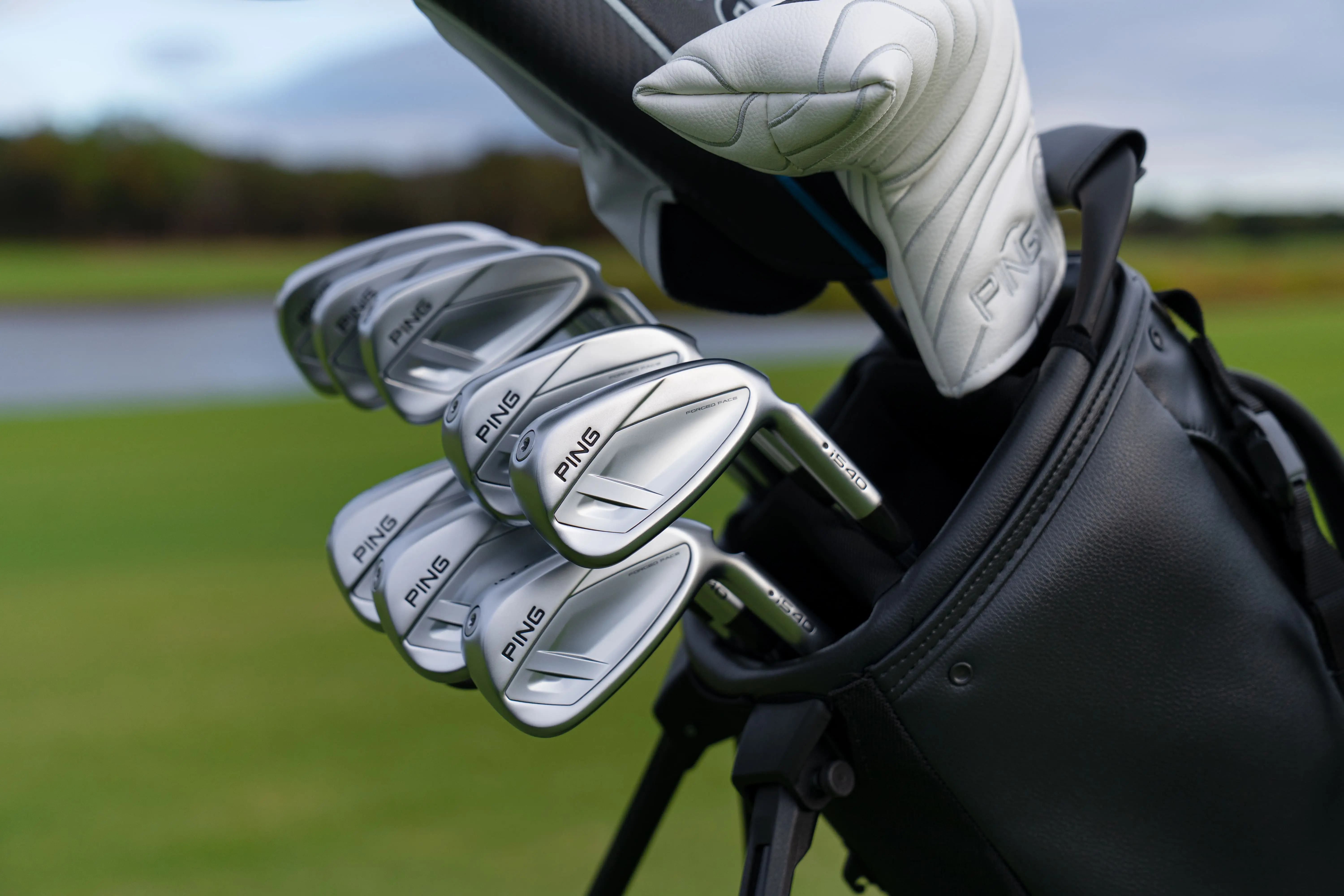 a close look at the full ping i540 iron set
